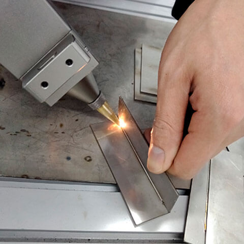 ¿Cuáles son las distintas potencias de una máquina de soldadura láser?